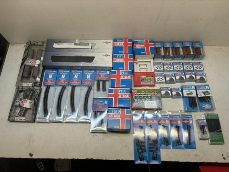 JPS Chartered Surveyors - Assorted Hardware and Equipment Auction | Window Handles, Window Locks, Hand Held Tools, Music Equipment, Clothing, Model Train Accessories & More - Auction Image 5